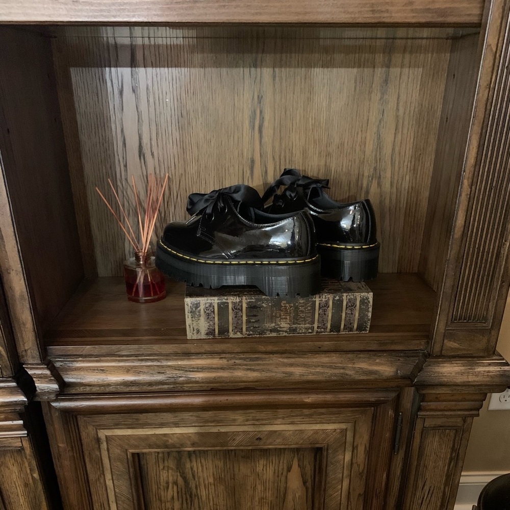 Women’s Shoes